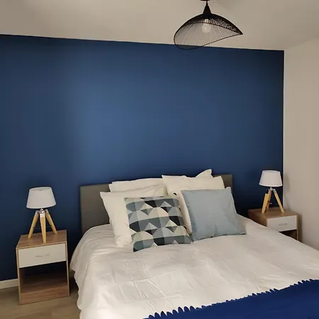 Ferienhaus Maison Renovee & Spacieuse, Ideale Familles & Groupes, Proche Aeroport *