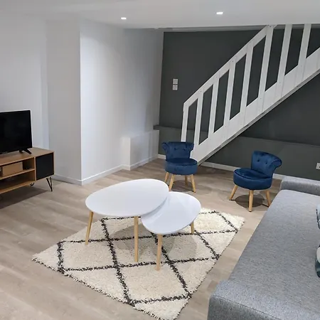 Ferienhaus Maison Renovee & Spacieuse, Ideale Familles & Groupes, Proche Aeroport *