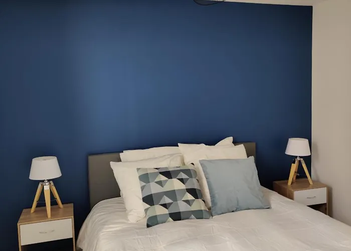 Ferienhaus Maison Renovee & Spacieuse, Ideale Familles & Groupes, Proche Aeroport *